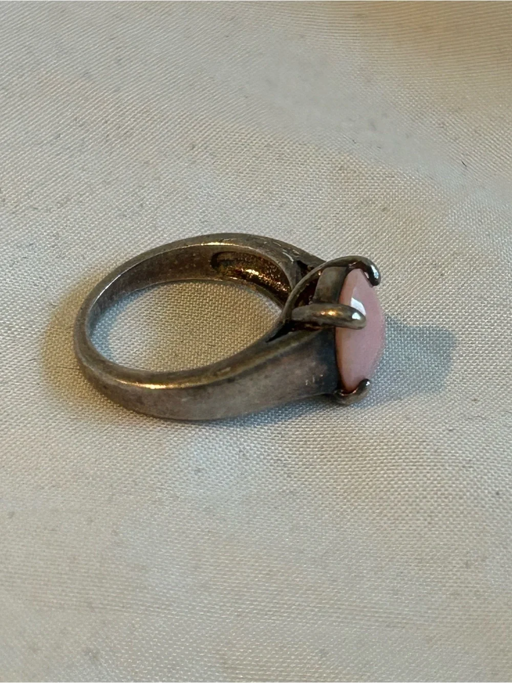 Pink Stone and Silver Oval Ring - Picture 2 of 5